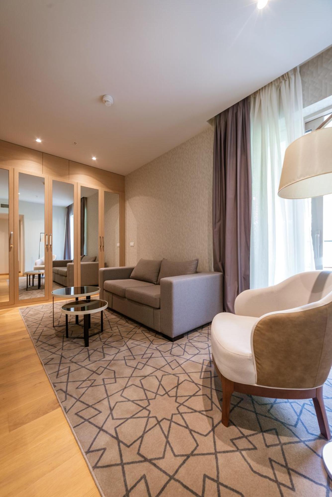 Hotel Imperial Conference & Spa Budva Exteriör bild