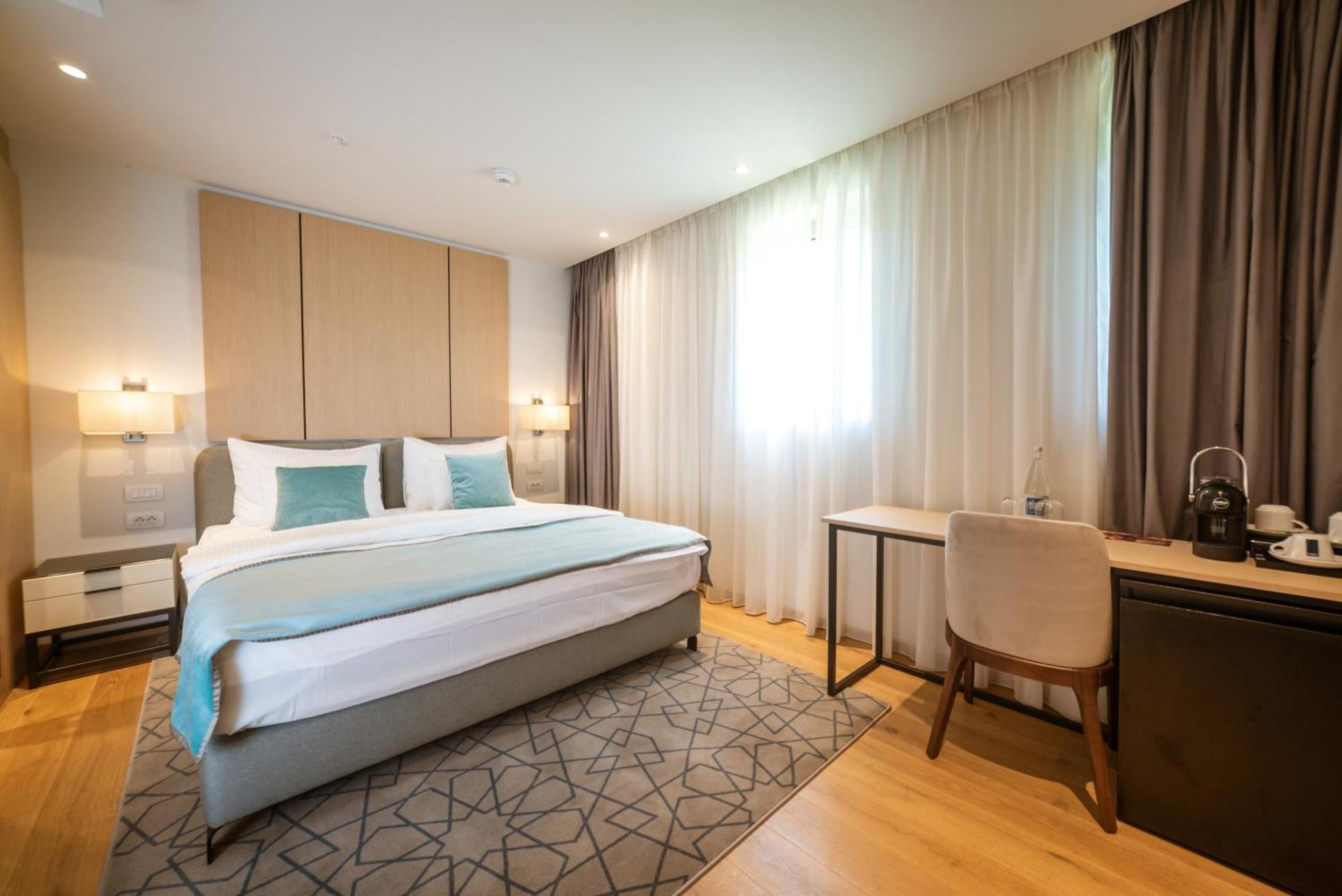 Hotel Imperial Conference & Spa Budva Exteriör bild