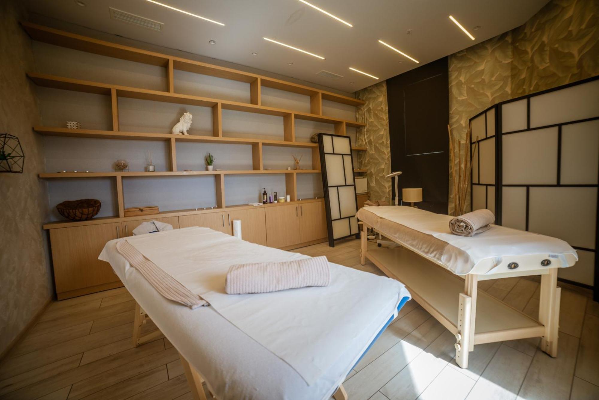 Hotel Imperial Conference & Spa Budva Exteriör bild